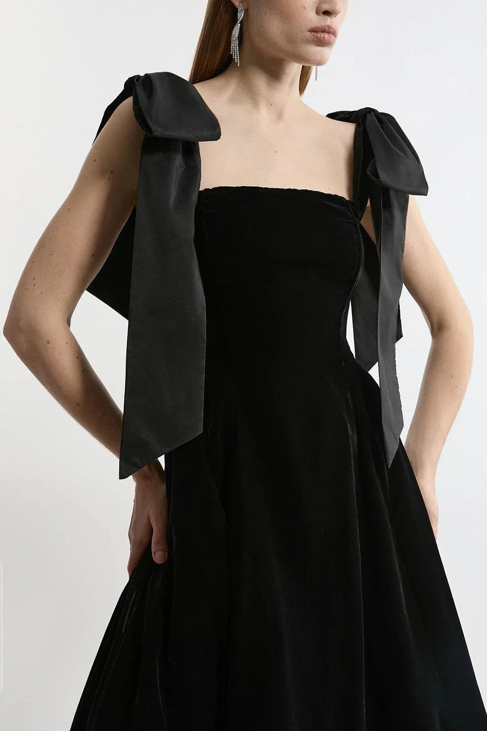 Samt Trägerloses Schleifen Midi Kleid