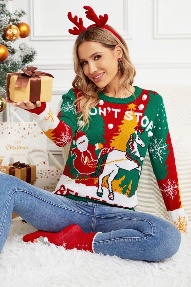 PULL EN TRICOT AVEC PÈRE NOËL ET TRAÎNEAU À RENNES 