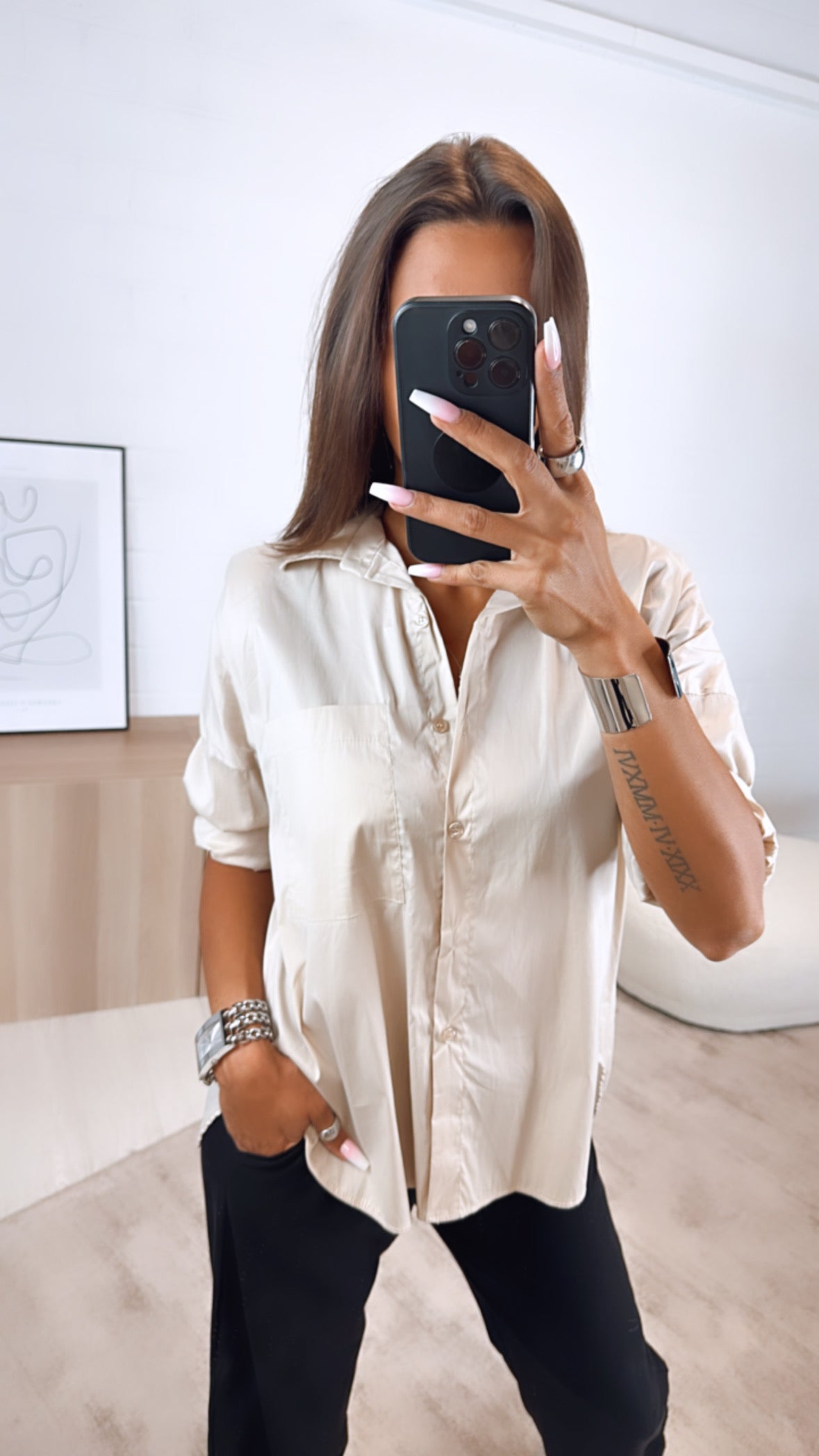 Bluse mit Brusttasche / beige Art. 6998