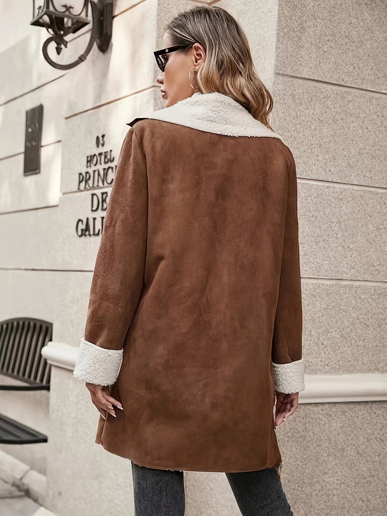 Viana | Veste isolante avec doublure Sherpa et fermeture boutonnée sur le devant 