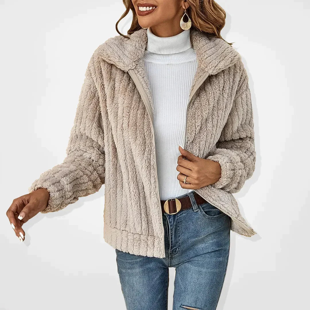 Alyanna® | Gilet avec fourrure en peluche