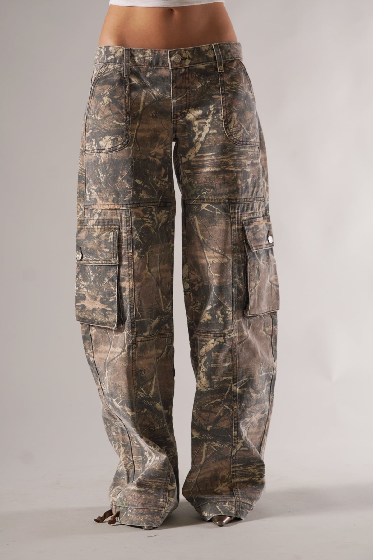 Wiola - Pantalon cargo large camouflage 