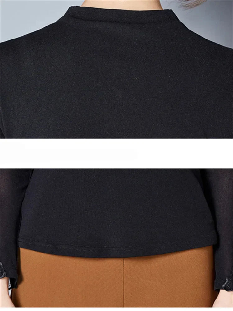 Bellachicha - Spitzenbluse mit Turtleneck
