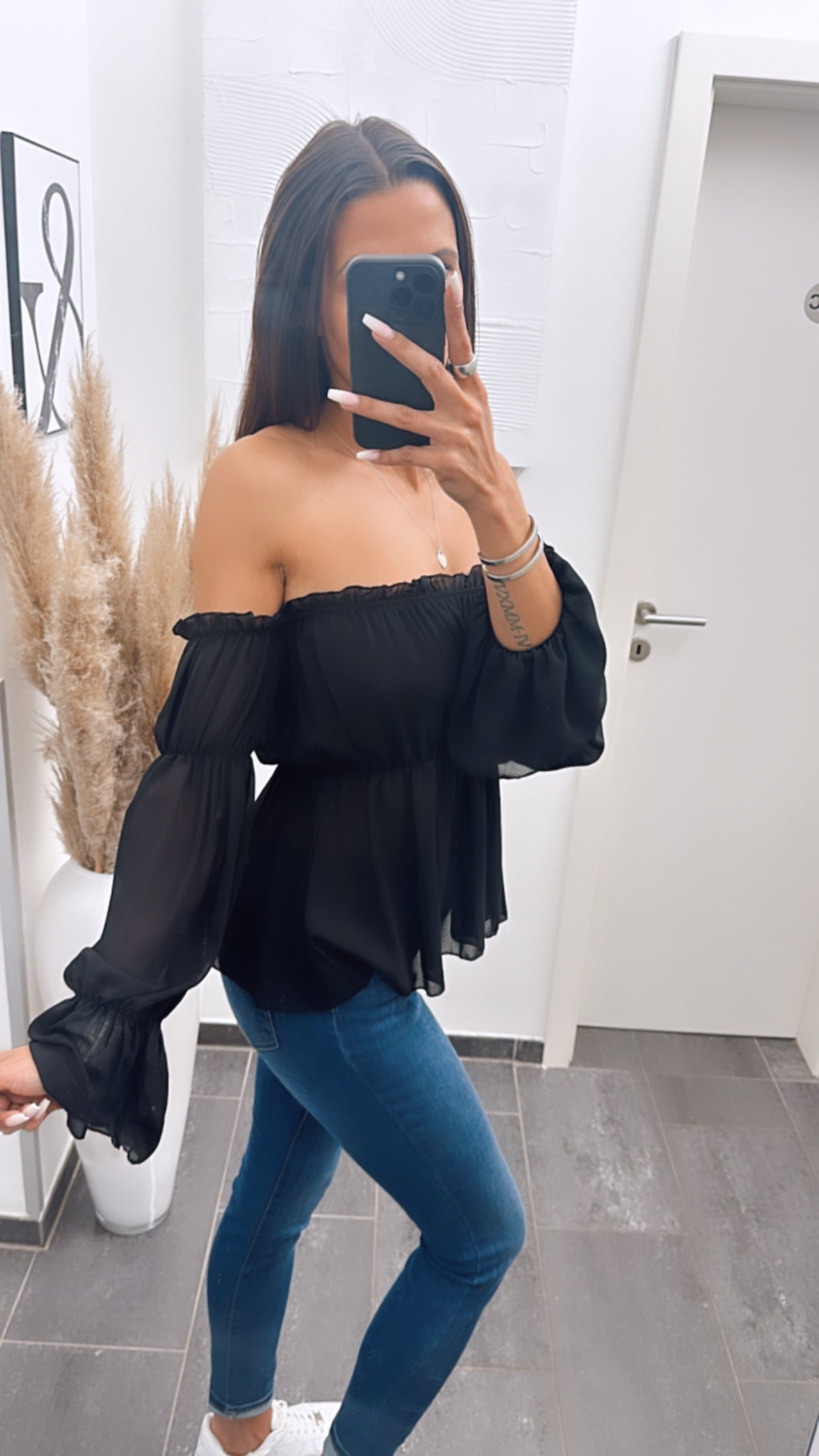 shoulder Bluse / schwarz Art. 5836
