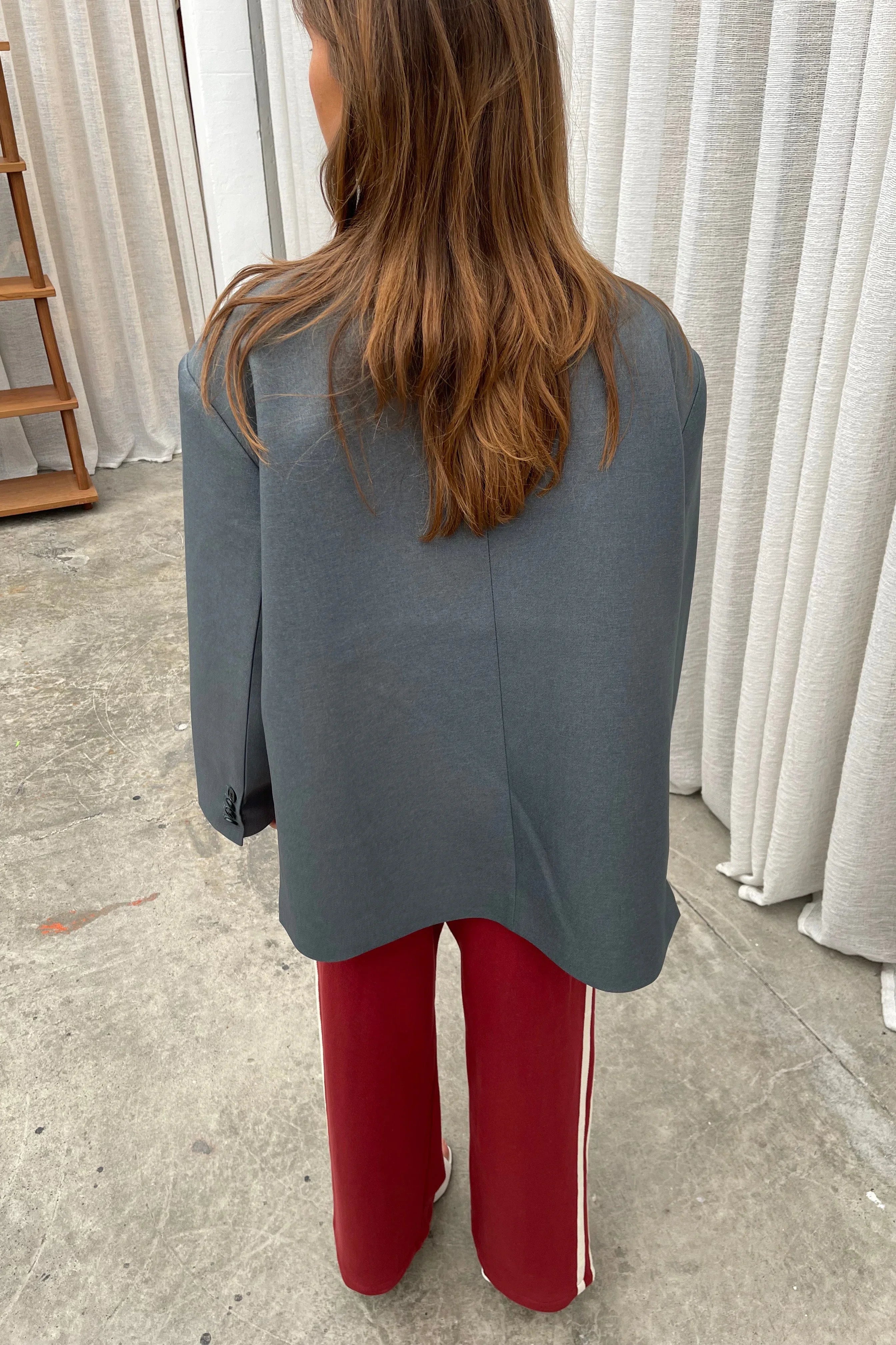 Übergroßer Blazer mit Seitenschlitz Stahlblau