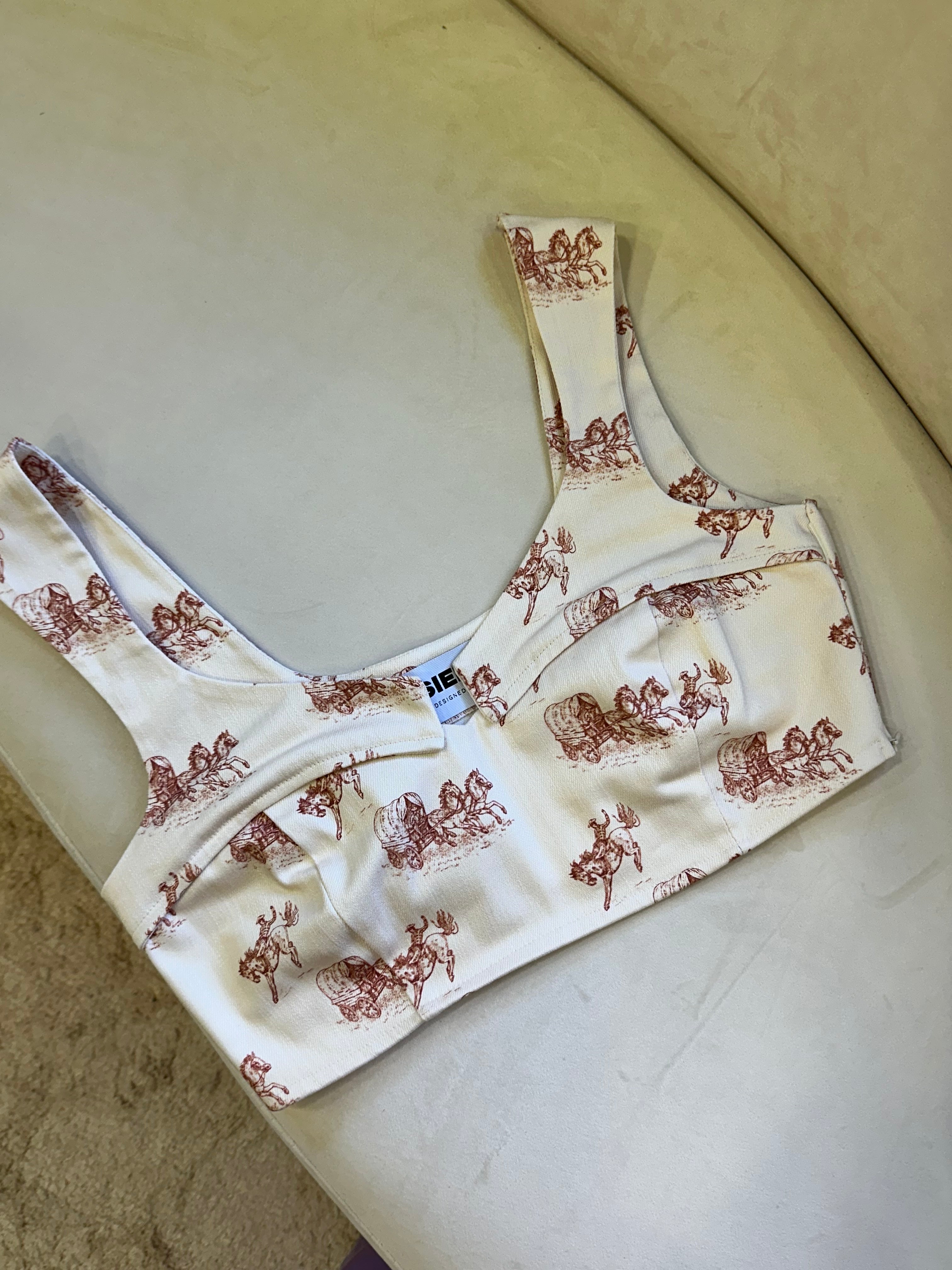 Bellachicha Crop Top ZW - BRAUNE PFERDE
