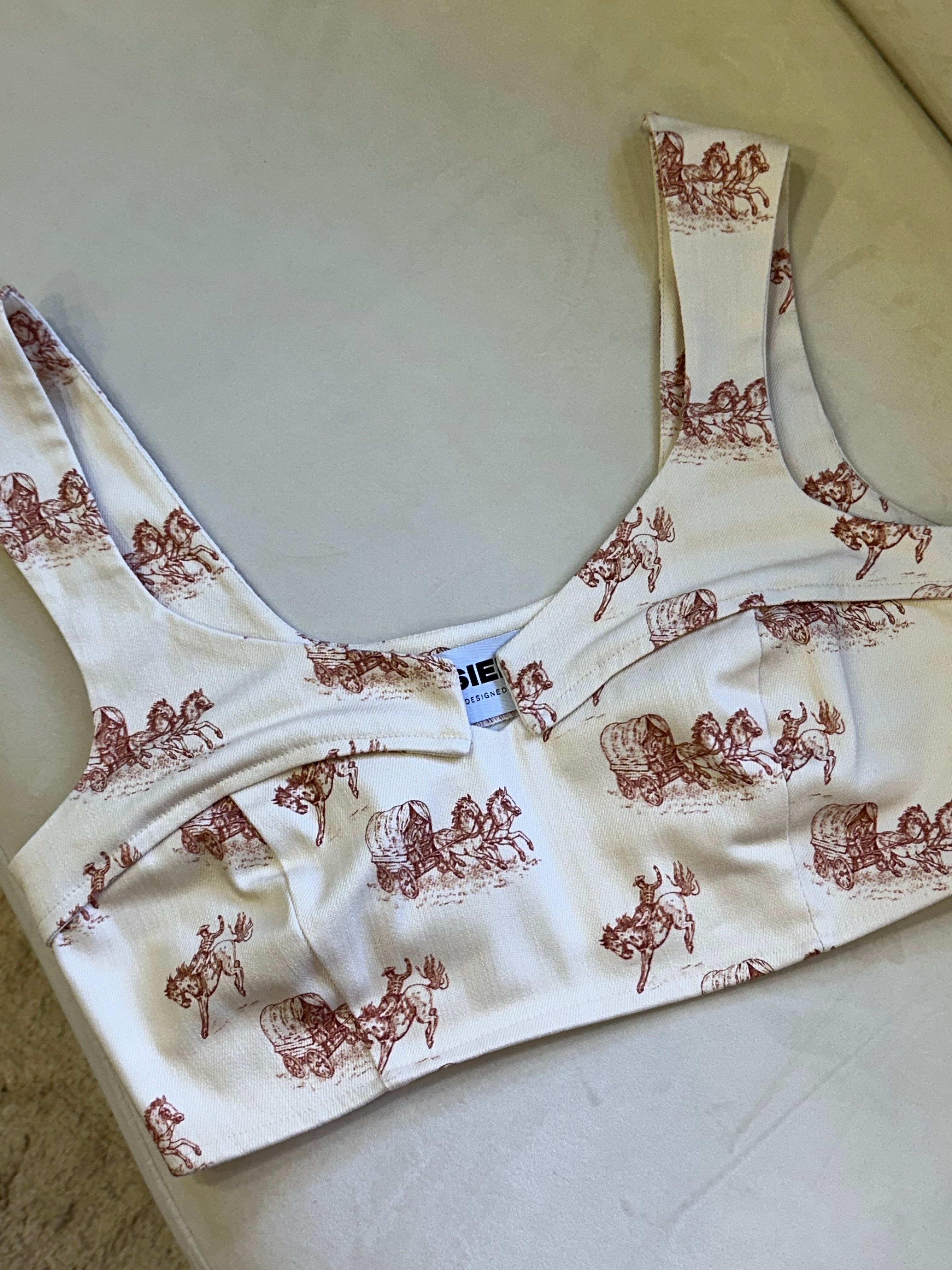 Bellachicha Crop Top ZW - BRAUNE PFERDE