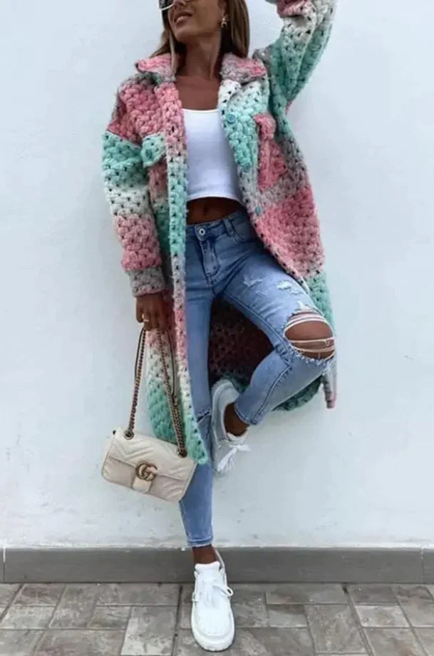 Sarah – long manteau tressé aux couleurs de l'arc-en-ciel