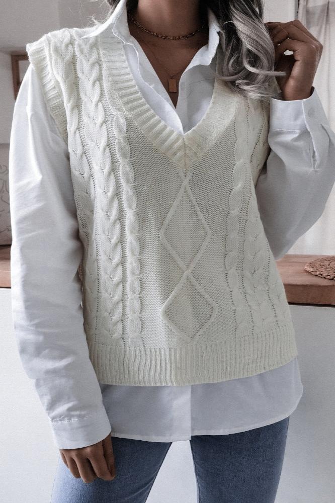 Pull au look géométrique monochrome