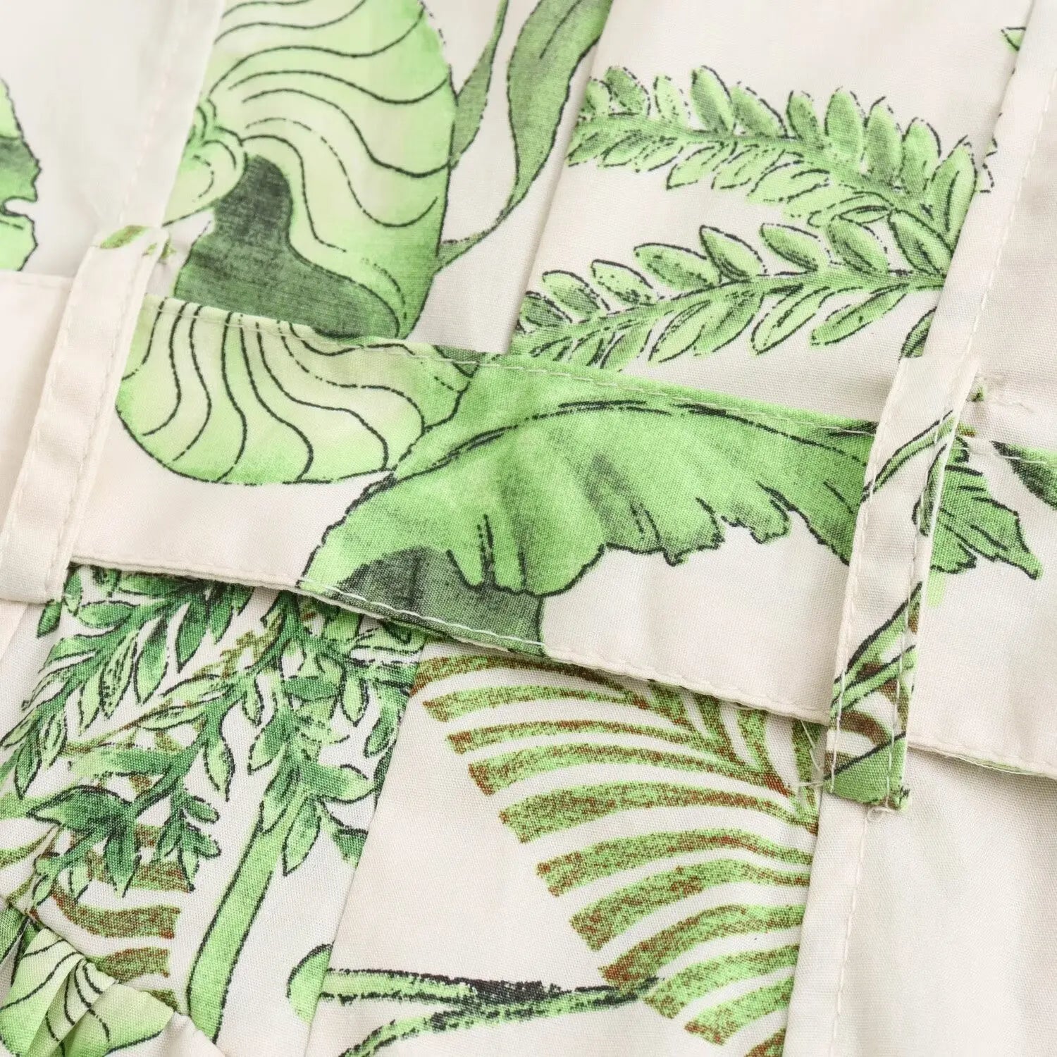 Bellachicha - Pflanzenprint - Lockere Passform - Boho - Sommer