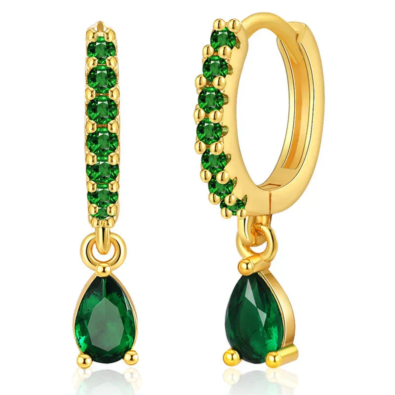 Boucles d'oreilles en zircone avec émeraude en or 