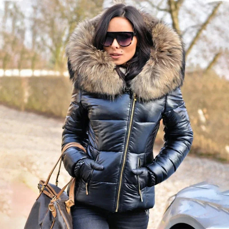 Veste d'hiver avec capuche en fourrure - Rana