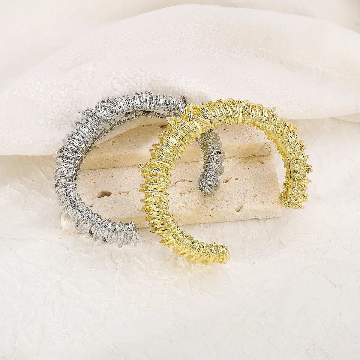 Thékla | Bracelet de luxe rétro pour femme 