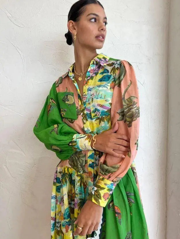 Karol - Langes Damenkleid mit Vintage-Print und Polokragen