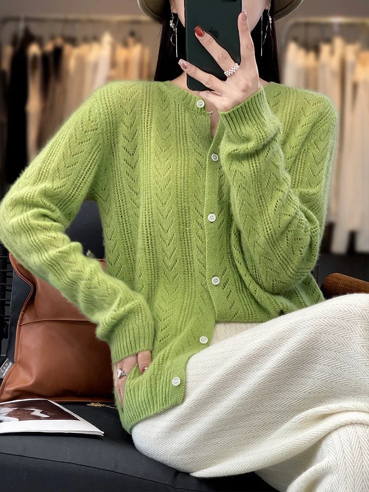 Cardigan en maille douce avec motif torsadé