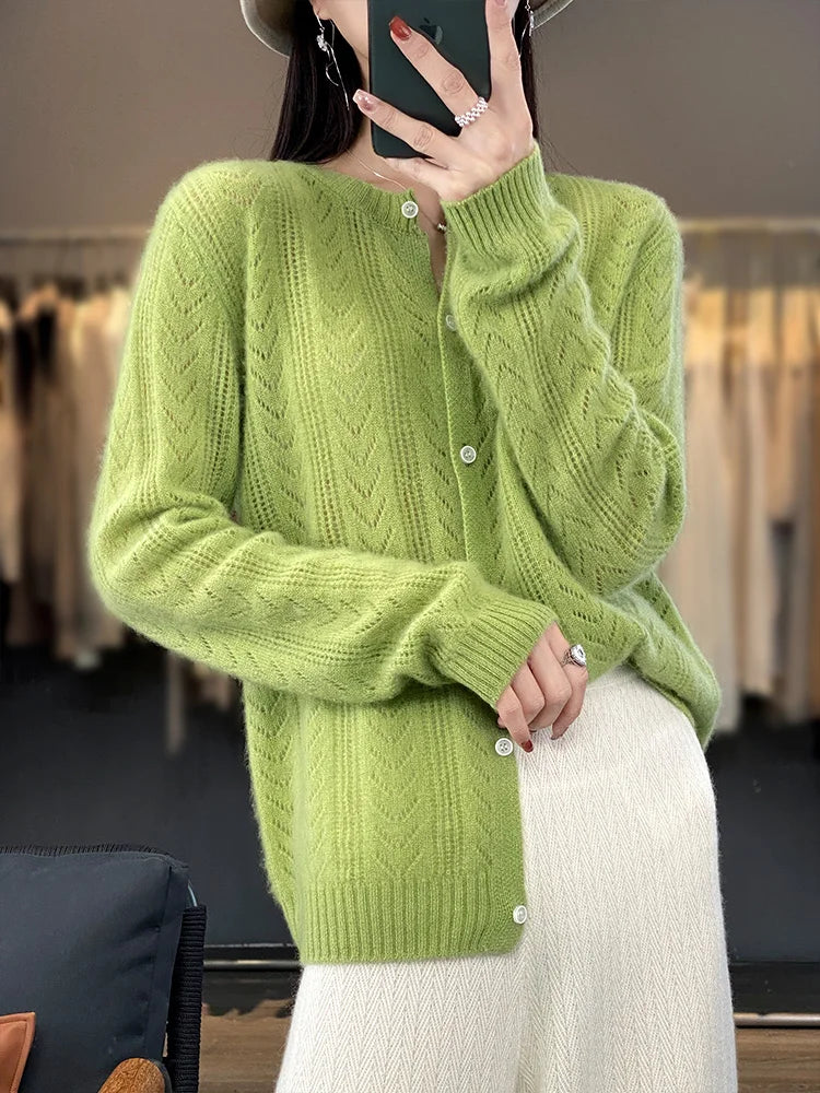 Cardigan en maille douce avec motif torsadé