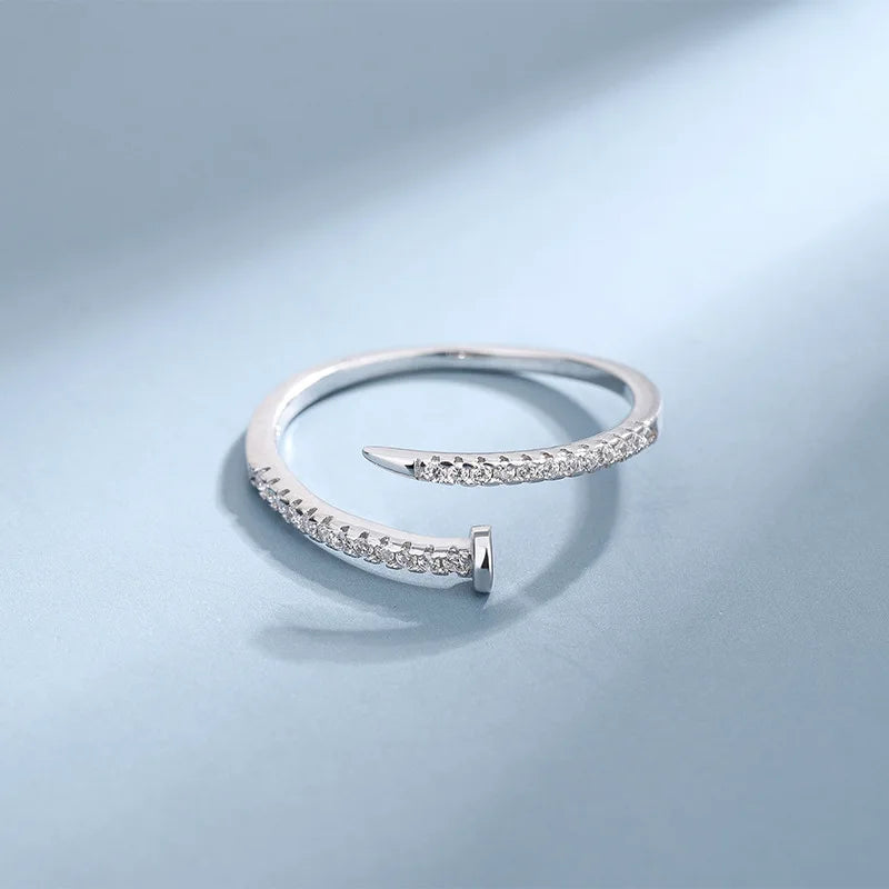 Alia - Bague tête de clou avec strass 