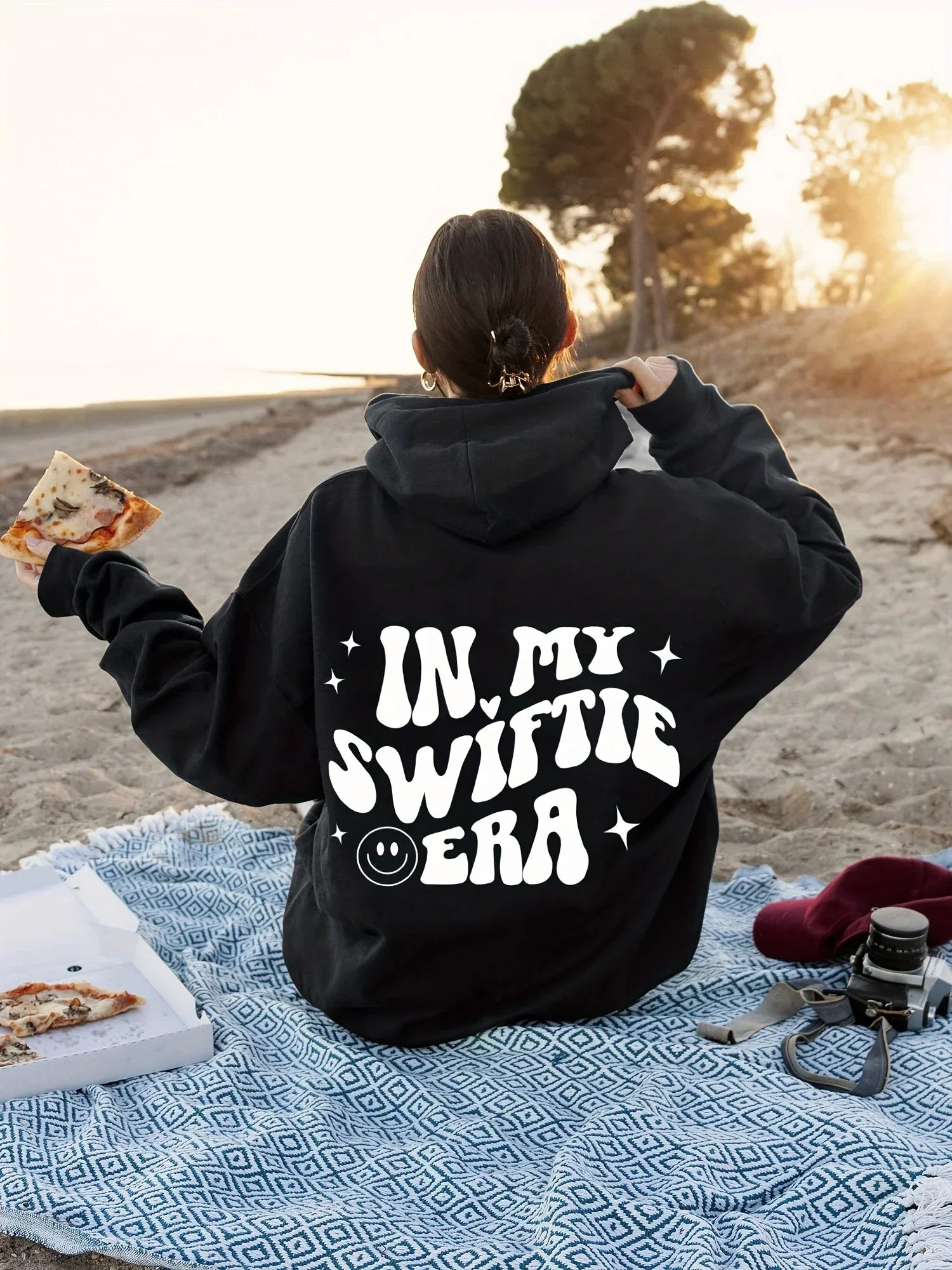 Amihan | Sweat à capuche femme avec imprimé lettre et cordon de serrage à manches longues et oversize 