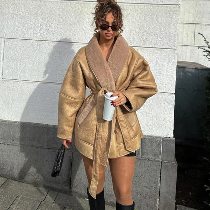 Glorian | Kragen Lederjacke für Frauen