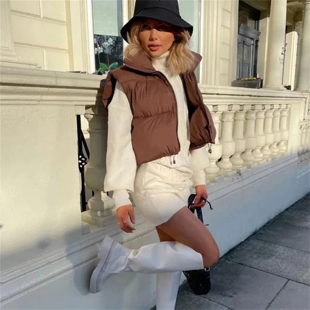 Anastasie | Gilet court en duvet pour femme avec col montant et doublure en coton 
