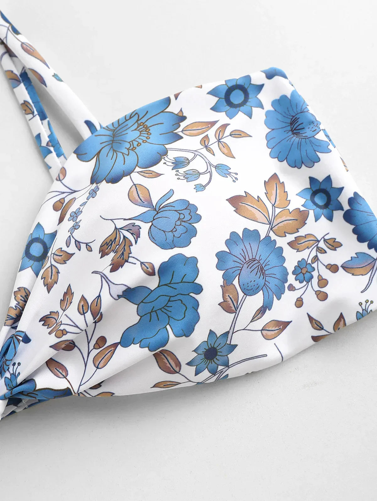 Bellachicha - Hoch geschnitten - Blumenmuster - Sommer