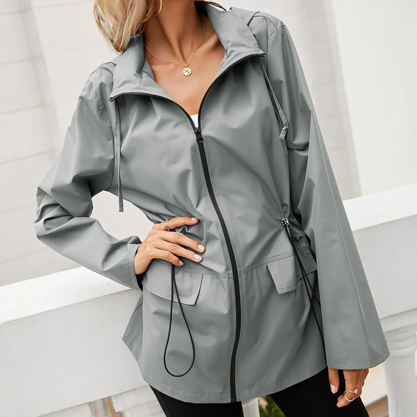 Adriana | Veste de pluie avec capuche et fermeture éclair 