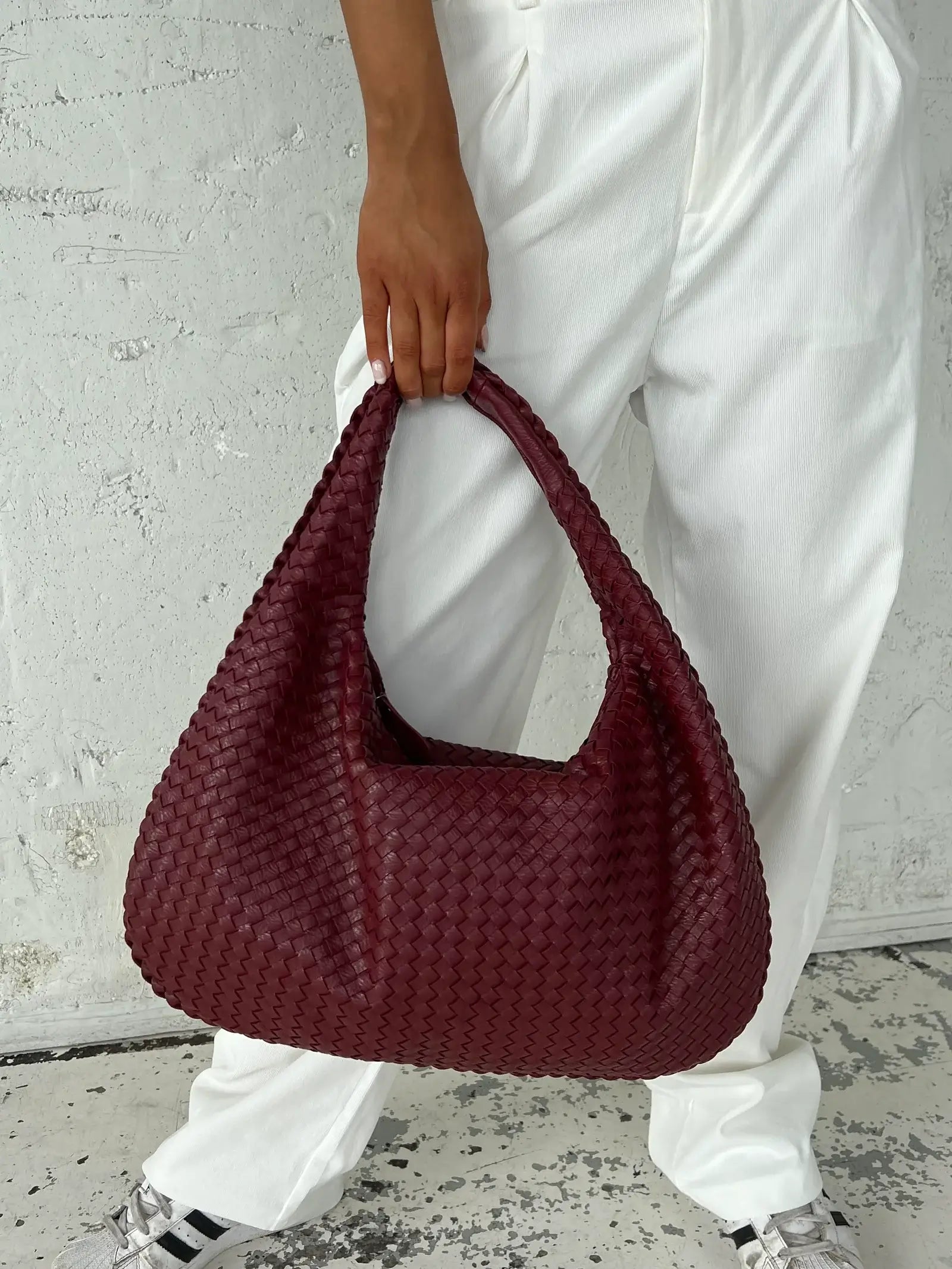 Geflochtene XL-Handtasche