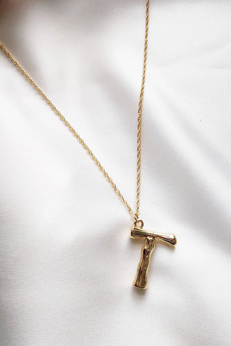 Collier avec lettres PT
