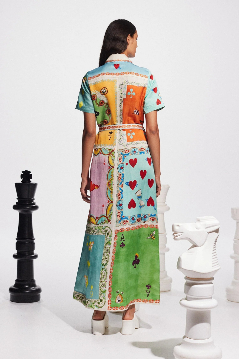 Kurzärmliges Maxikleid „Vivienne“ mit Poker-Print