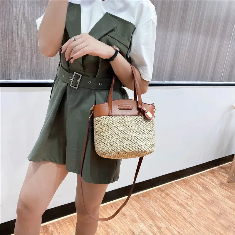 Bellachicha - Damen Schultertasche mit gestricktem Muster, PU-Patchwork und Designerriemen