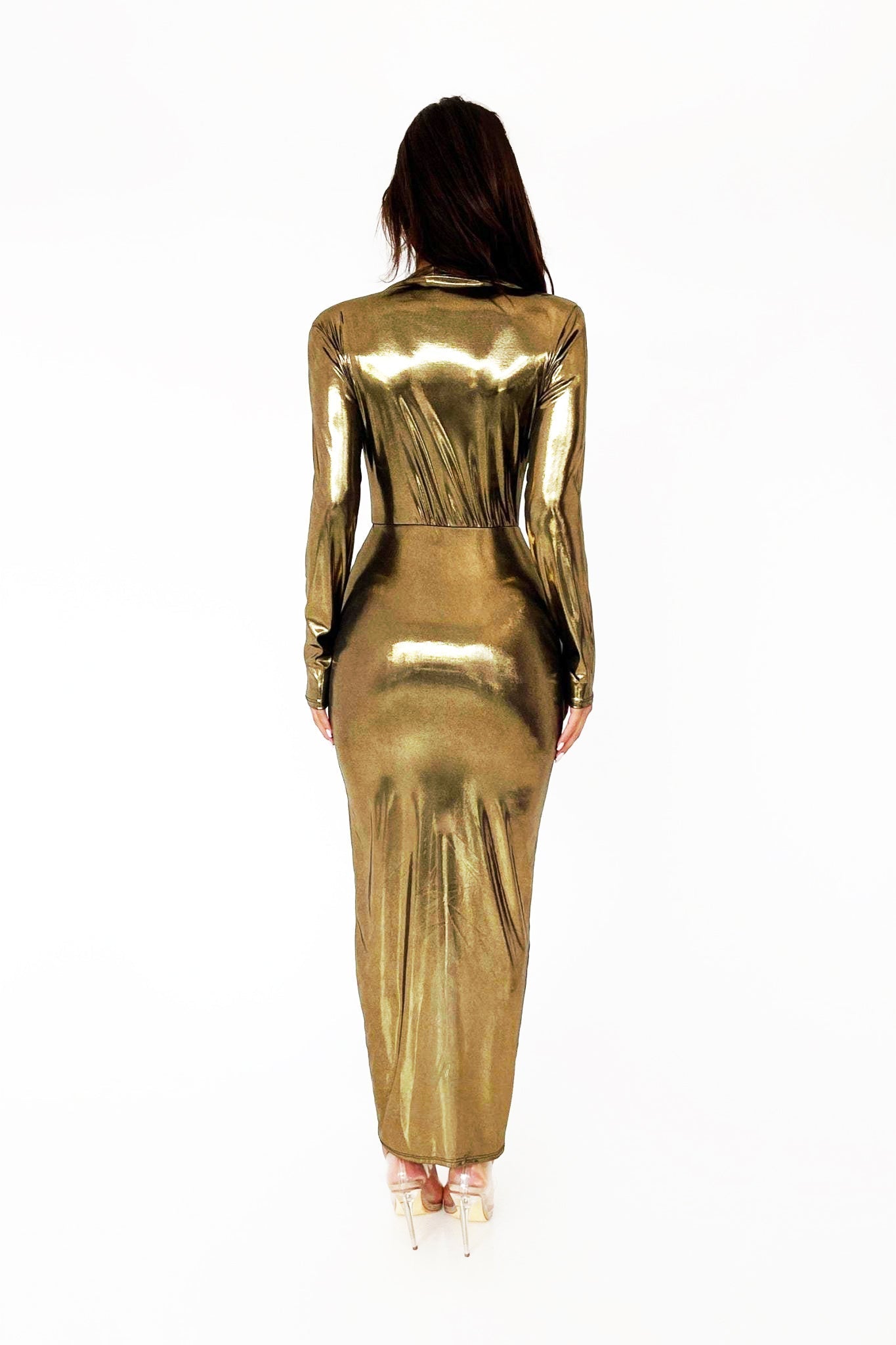 Ailiyah – Metallic-Midikleid mit V-Ausschnitt und Schlitz