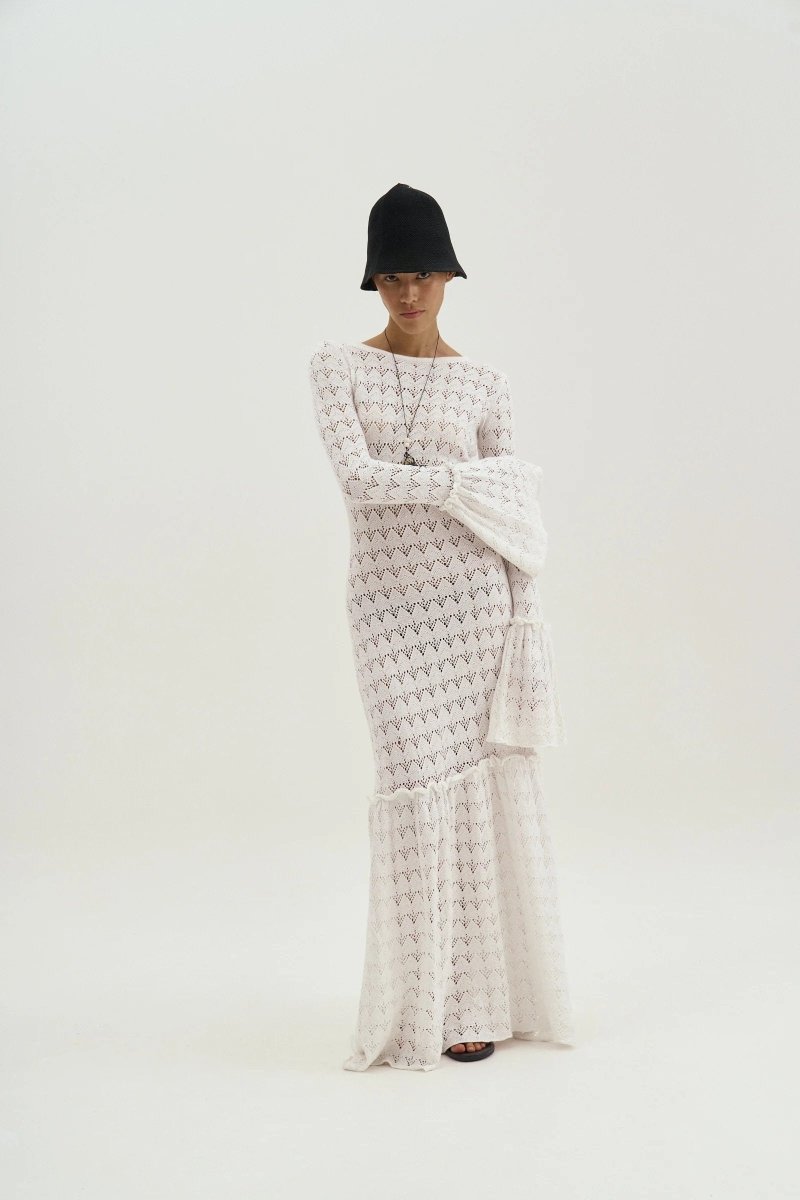 Anna – Robe longue en maille à col rond et poignets évasés