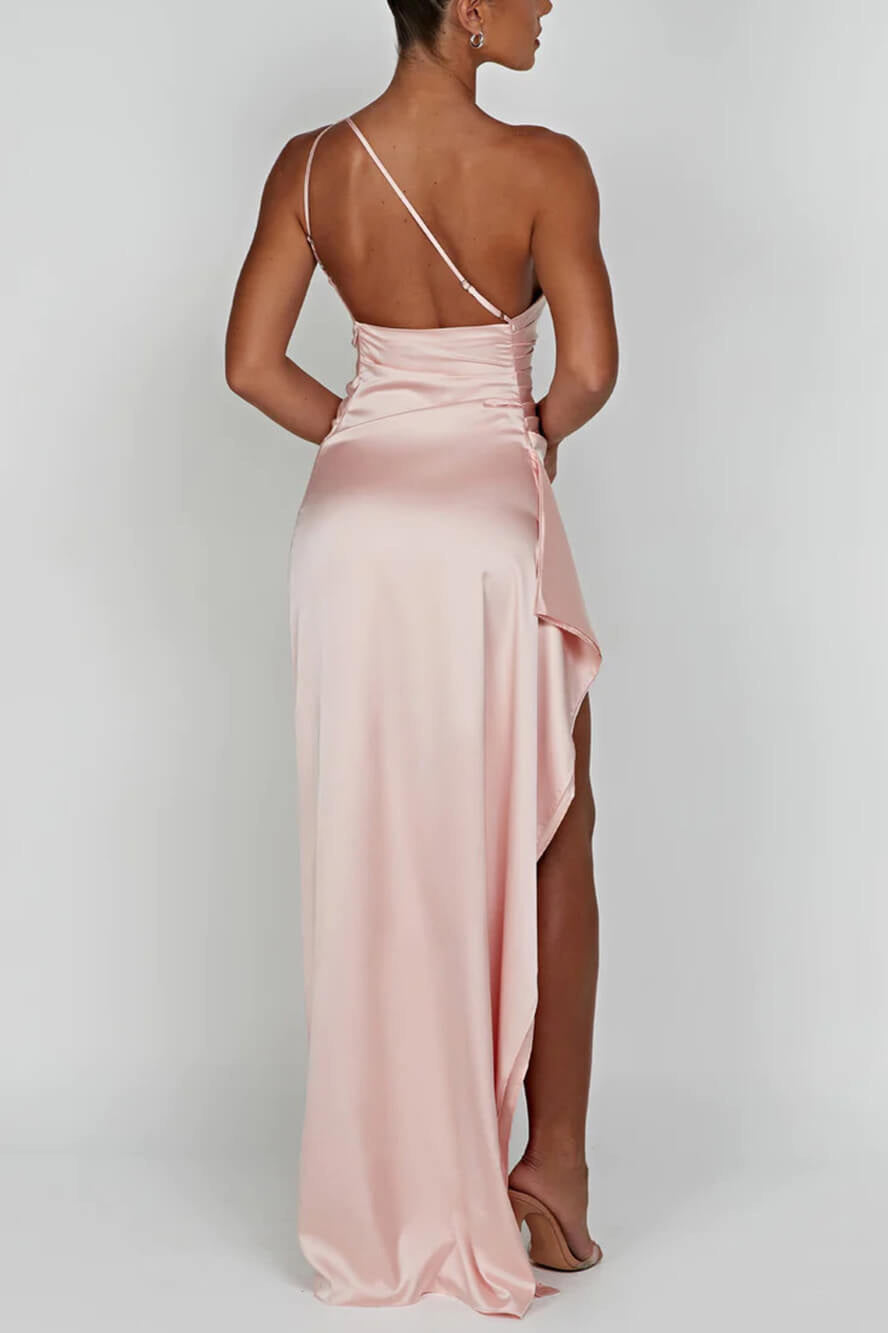 Robe longue en satin avec fente