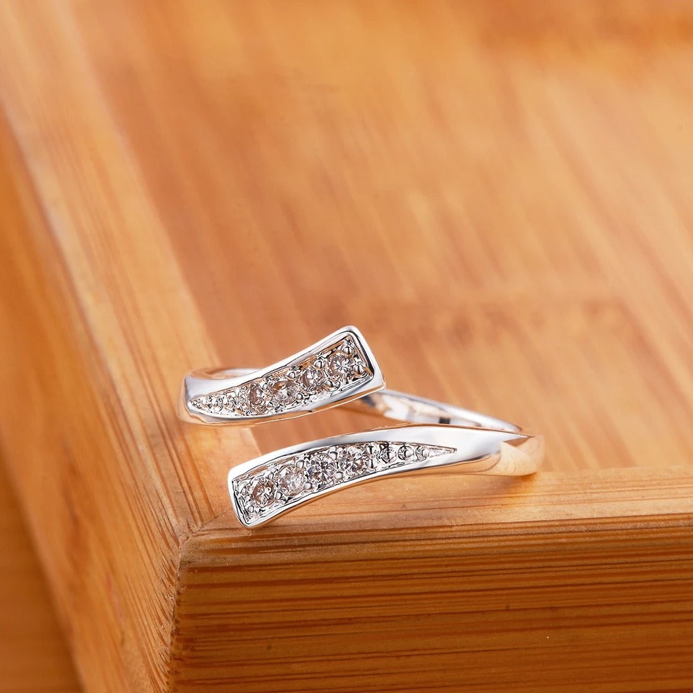 Maya - Stilvolle offene Ringe aus Silber mit Uhrenkristall