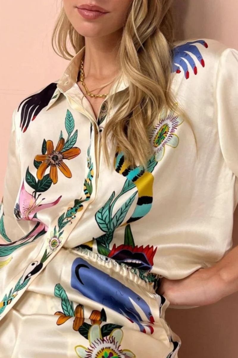 Ensemble Boho Natureza composé d'une chemise et d'un pantalon en satin imprimé