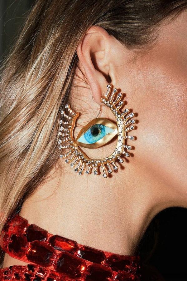 Boucles d'oreilles en forme d'œil exagérées
