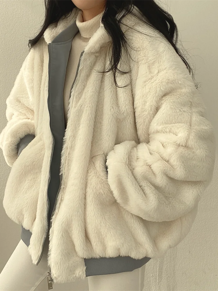 Arra® | Doudoune avec fourrure en peluche 