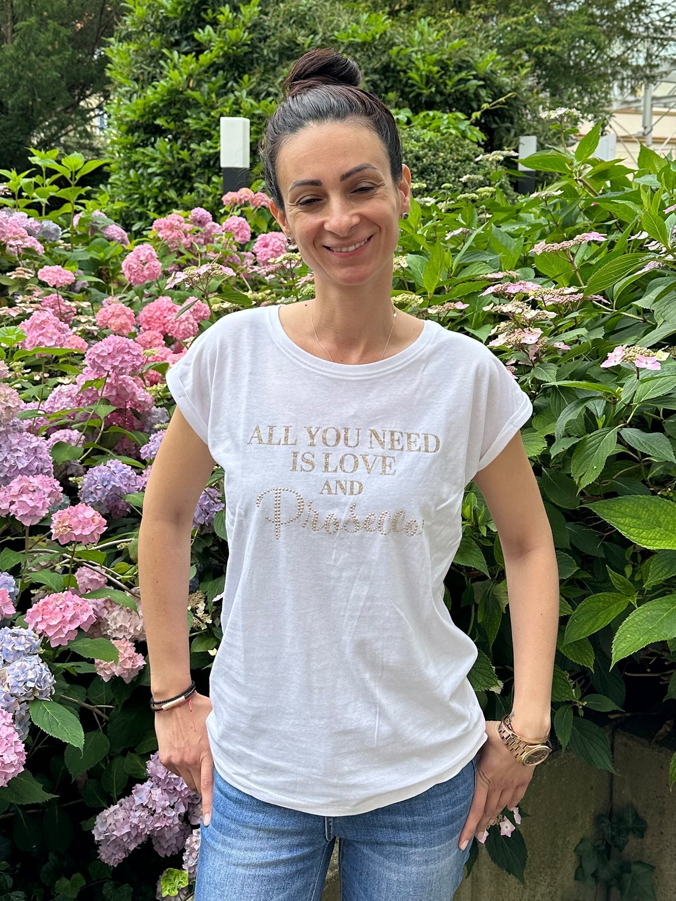 Bellachicha-Shirt All you need ist love and Prosecco