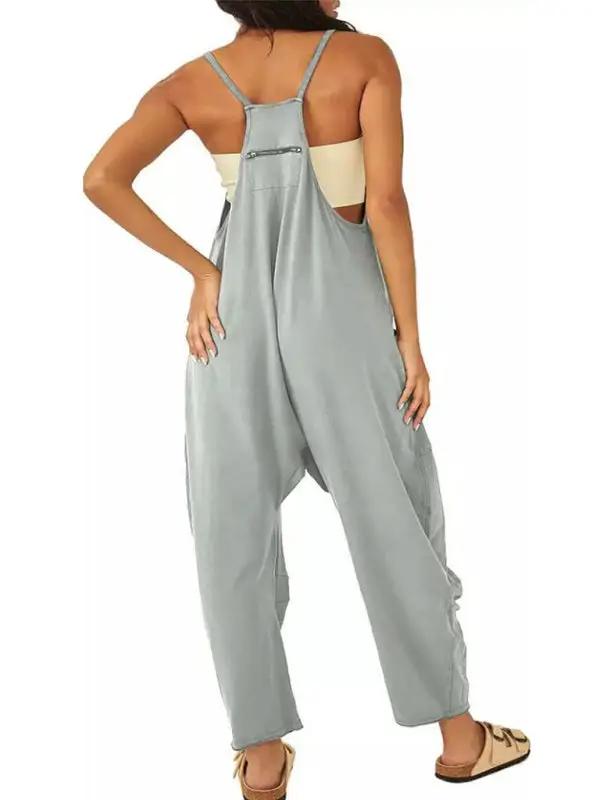 Lässiger, einfarbiger Jumpsuit mit V-Ausschnitt und Hosenträgertaschen für Damen