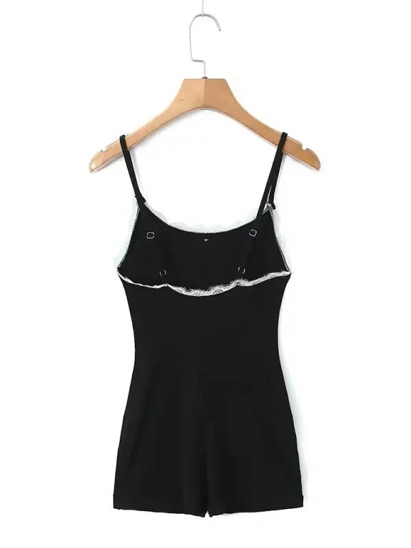 Neuer Jumpsuit aus Spitze mit U-Ausschnitt und Hosenträgern