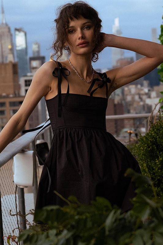Kayla Minikleid mit Schleife und Schulterträgern