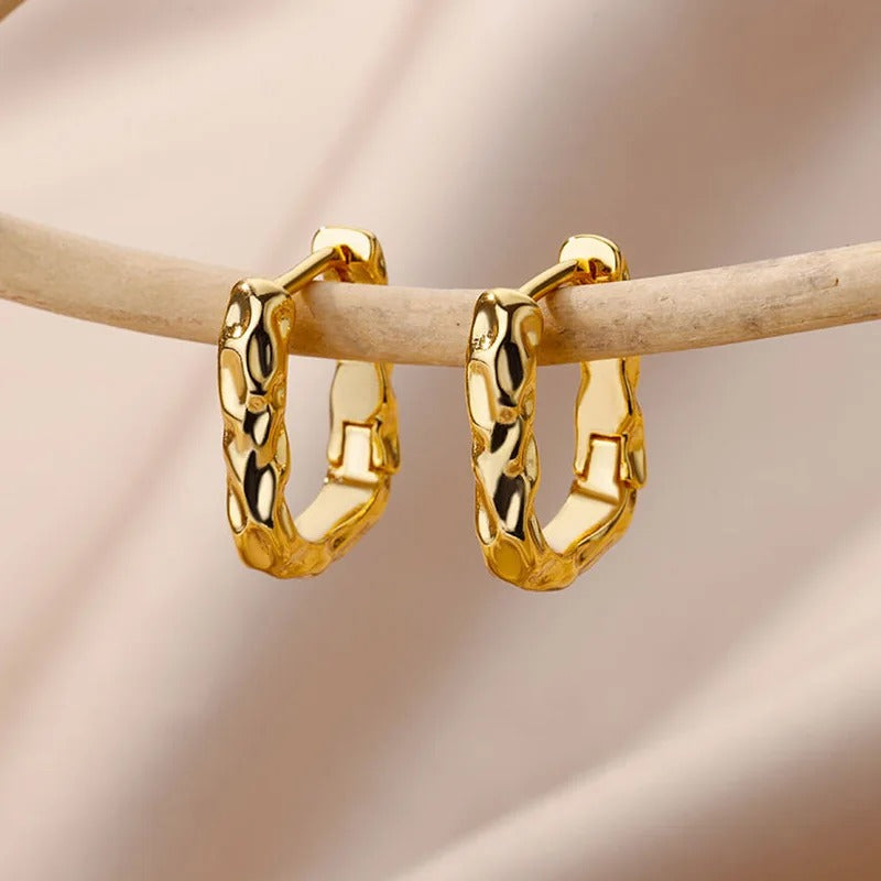 Micara - Twisty Huggies - Boucles d'oreilles