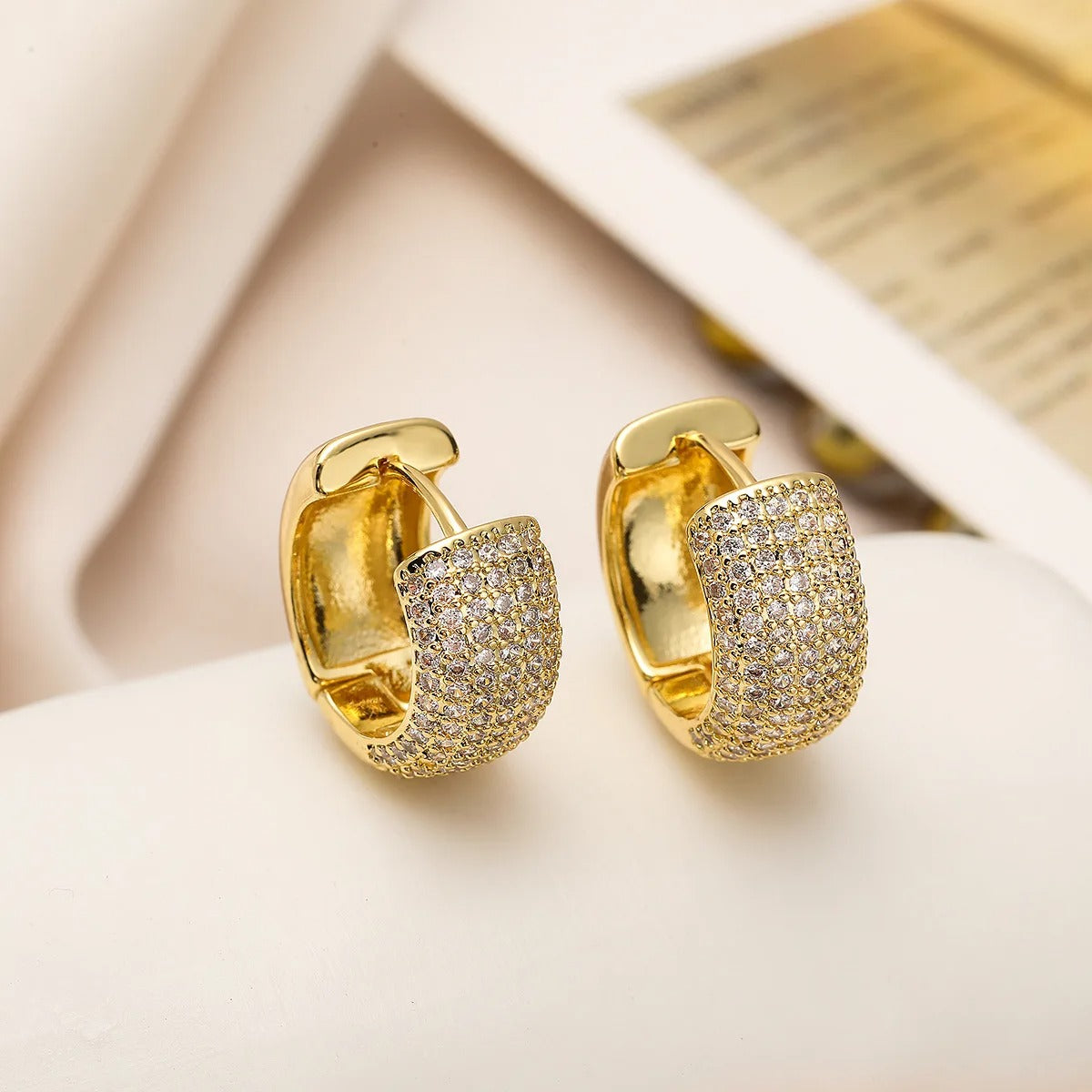 Micara - Sparkle Huggies - Boucles d'oreilles