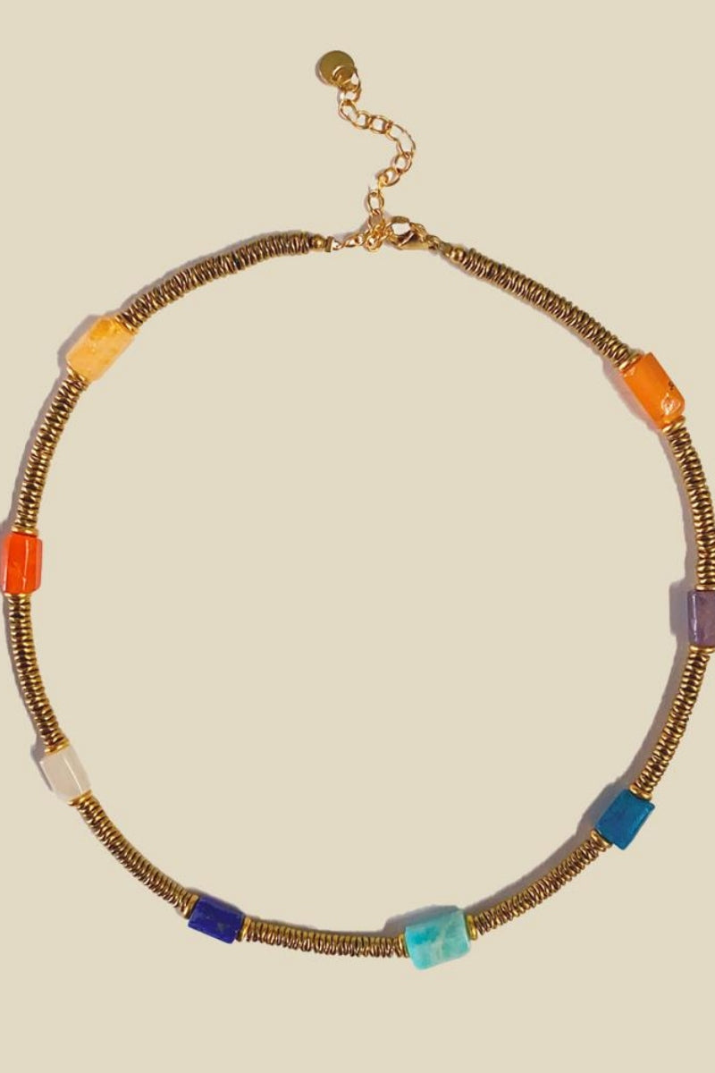 Collier Moira avec pierres aux couleurs contrastées
