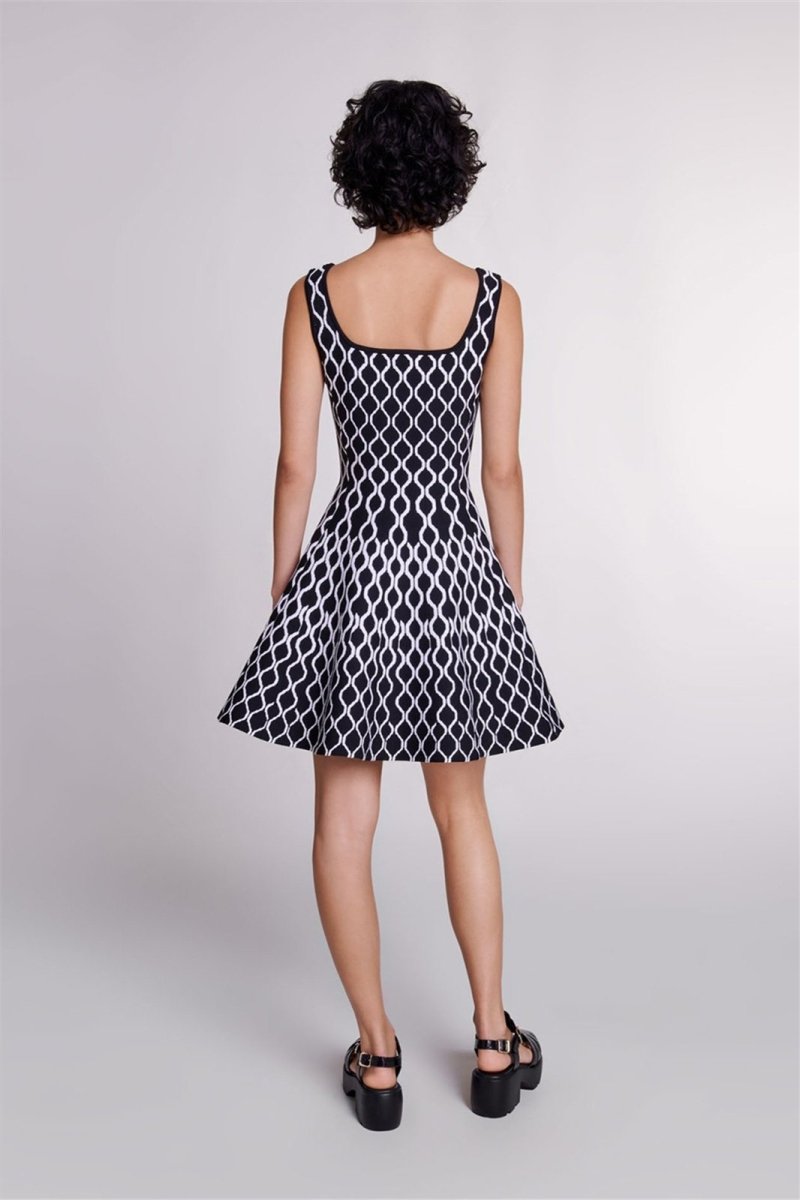 Mona Mini-Strickkleid mit abstraktem Print und eckigem Ausschnitt