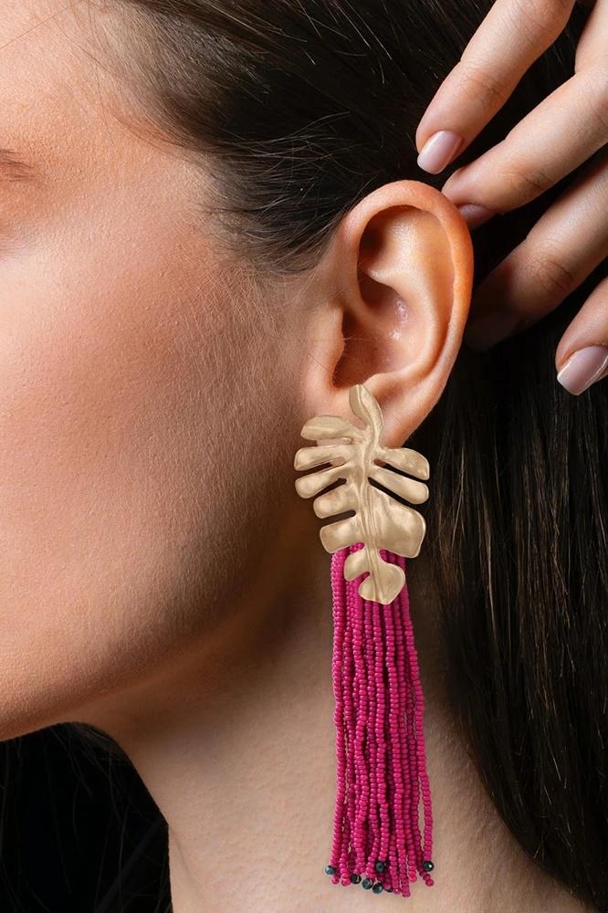 Boucles d'oreilles à pompon en perles de feuilles de palmier