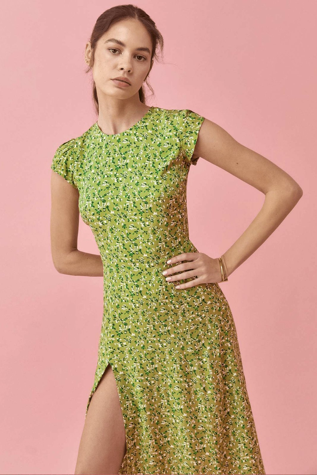 Rachel bedrucktes Midi-Sommerkleid mit Rundhalsausschnitt und Schlitz