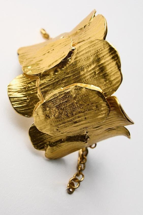 Retro-Blütenblatt-Armband aus Metall