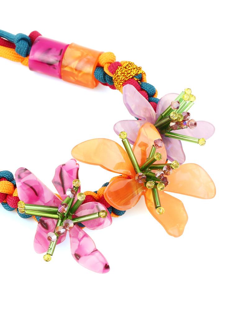Collier Riva avec fleurs en acrylique tissées