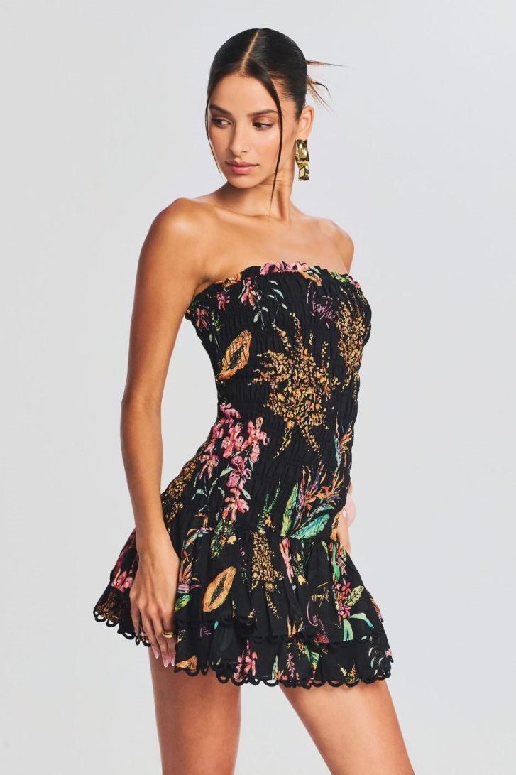 Rosa – Gerafftes Minikleid mit Print